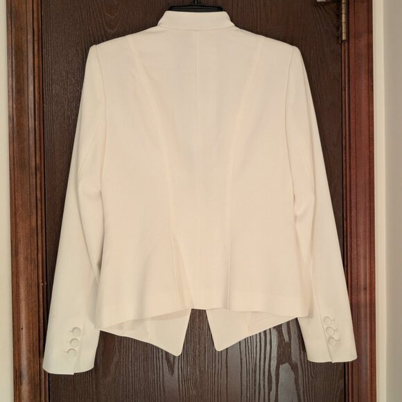 White House Black Market White Blazer Size 4 Please Read! - Picture 2 of 8
